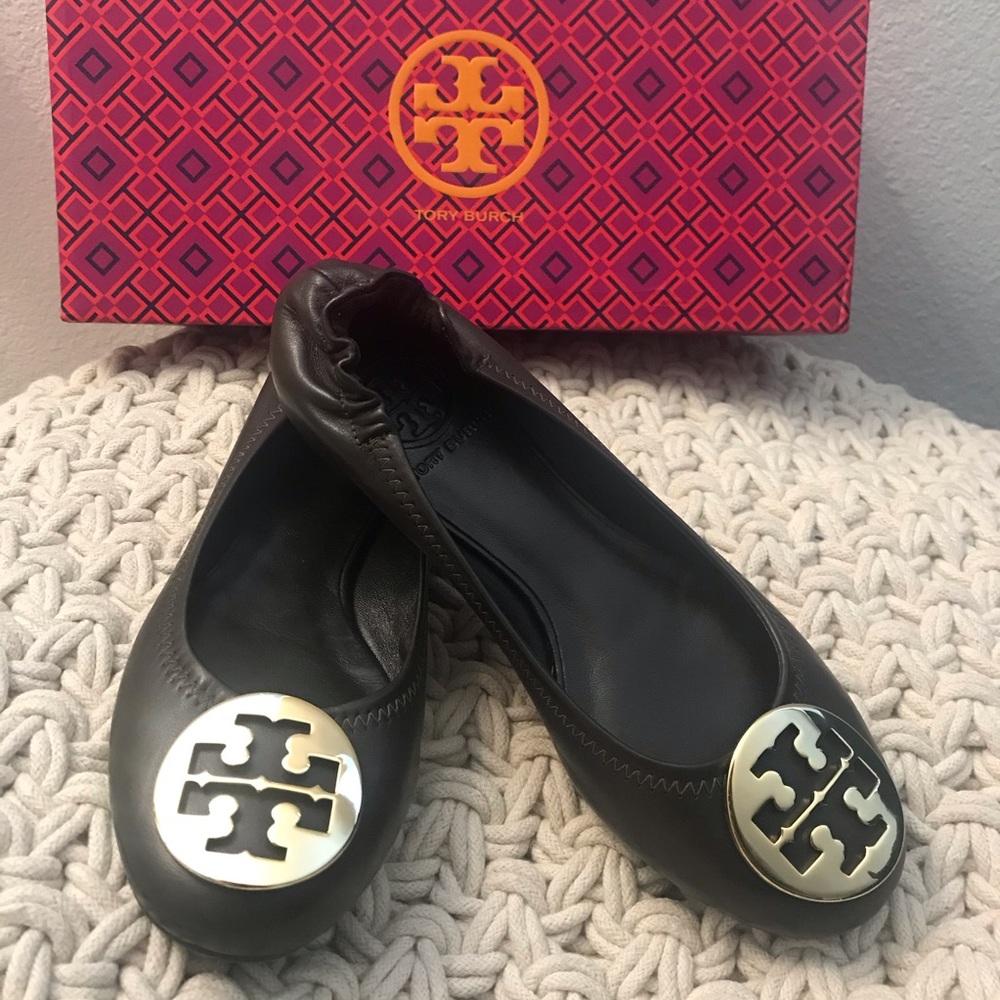 TORY BURCH FLATS BROWN/GOLD METAL,SIZE 5.5,NEW